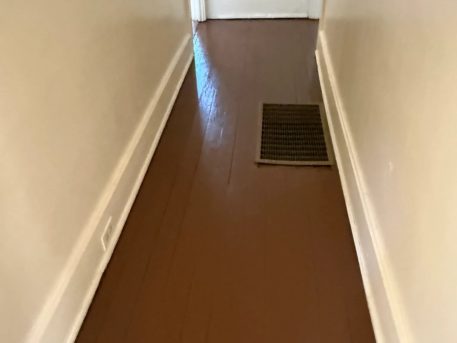 2 bed, 661 sqft, $750 — Photo 2
