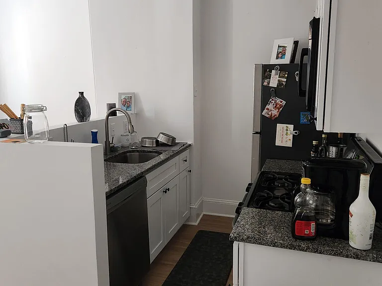 623 S 19th St #3F — Photo 10