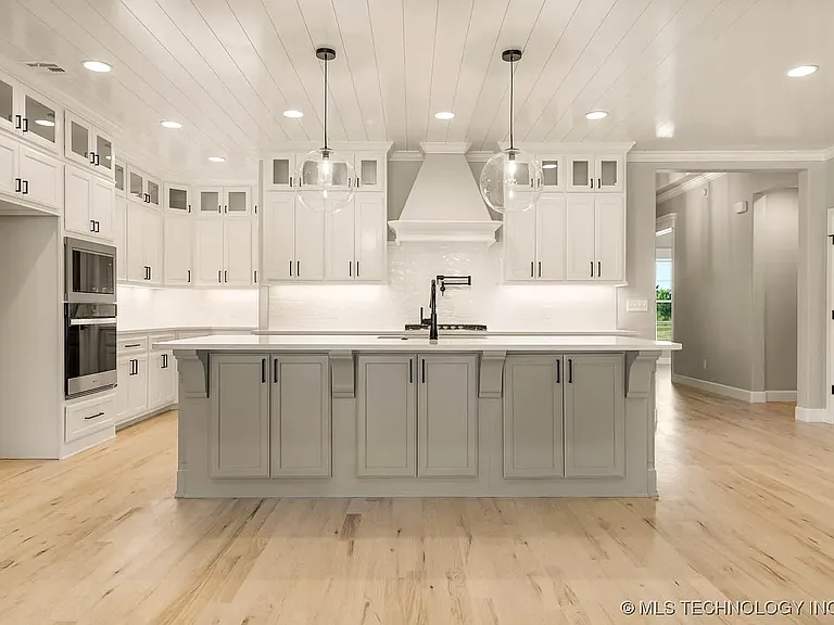 2712 W Van Buren Ct — Photo 16
