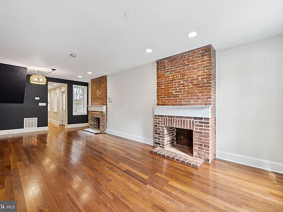 5th image of 1814 E Pratt St