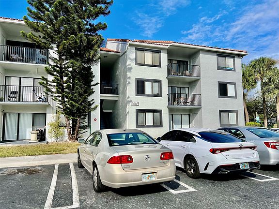 3rd image of 9288 W Atlantic Boulevard #1114