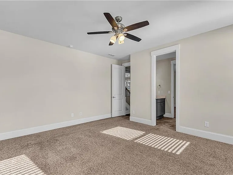 212 Blue Point Pkwy — Photo 31