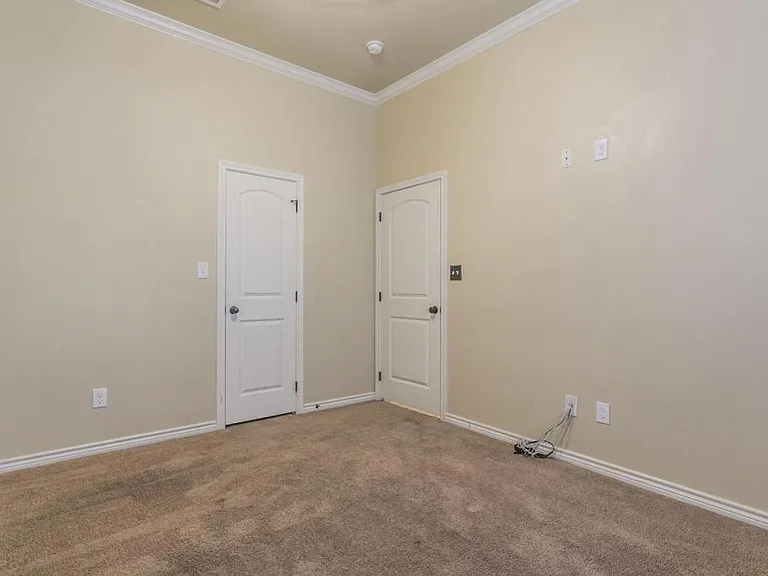 1200 Vanguard Ln — Photo 18