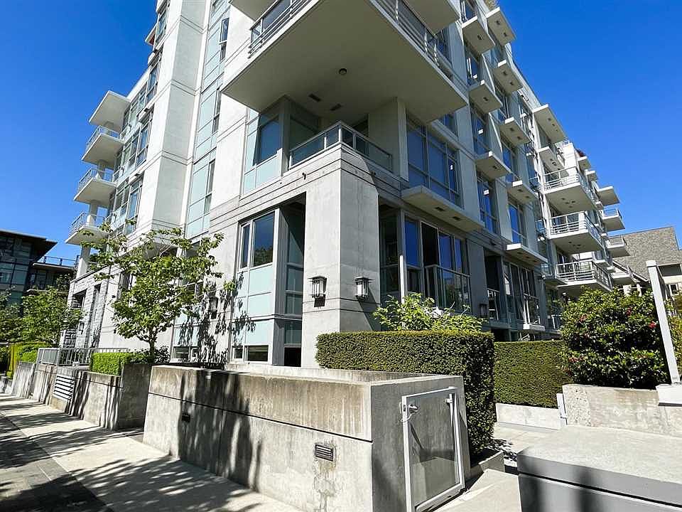1st image of 6080 Iona Dr #104