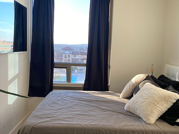 2nd image of 300 Bowie St APT 706