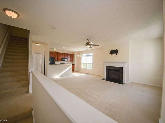 5th image of 1218 Chapman Ln Unit 4