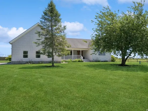 1523 Northville, Riverhead, NY 11901