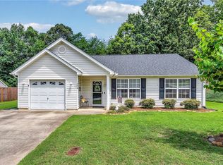 204 Rivers Edge Dr, Easley, SC 29642