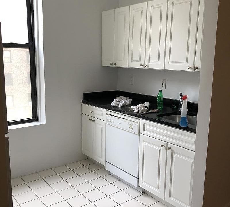 1st image of 401 W End Ave #4D