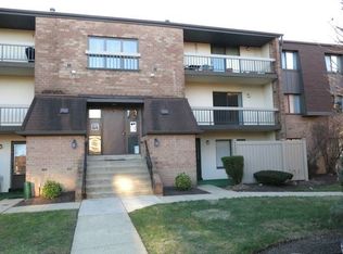 64102 Delaire Landing Rd, Philadelphia, PA 19114