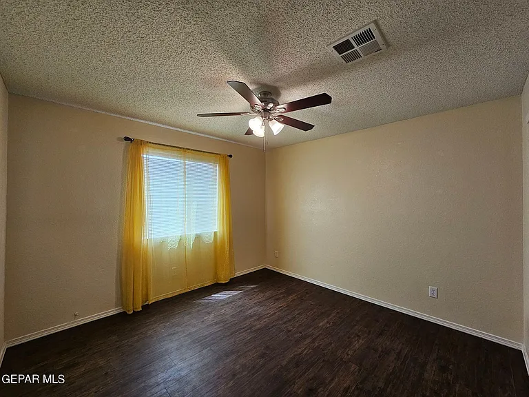 10909 Northview Dr — Photo 7