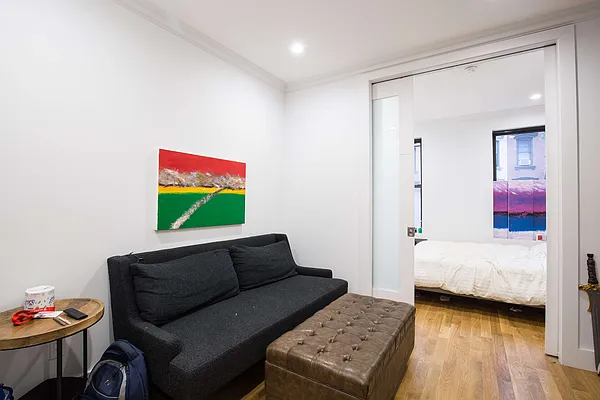 Rented by Nooklyn NYC LLC | media 12