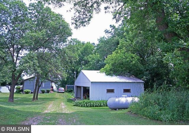 1st image of 47003 Cambridge Dr