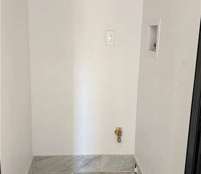 2445 E Phyllis St — Photo 9