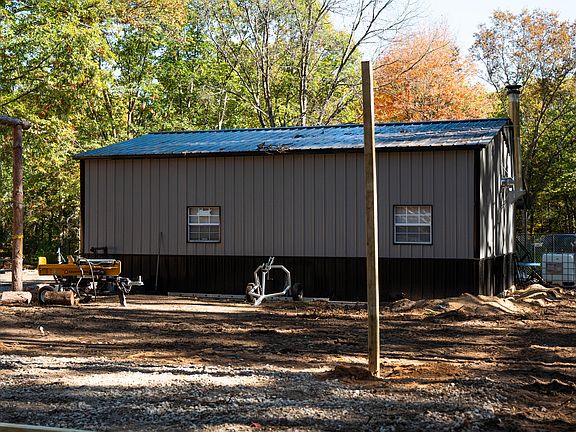 4th image of 564 N High Bridge Rd