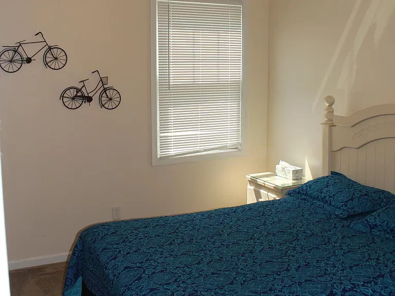 410 E 24th Ave #100 — Photo 11