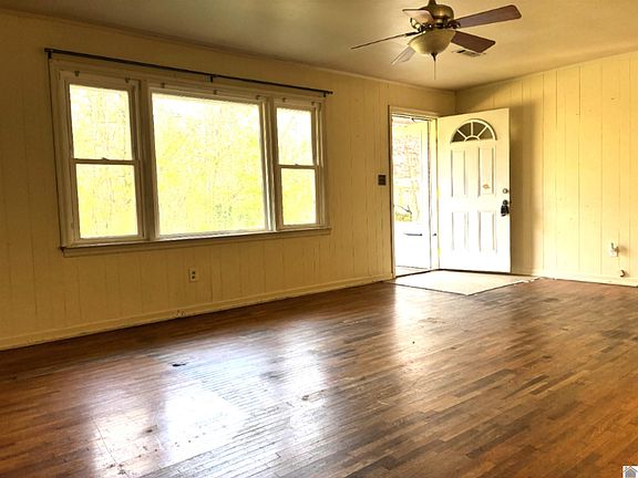 5th image of 129 3rd St