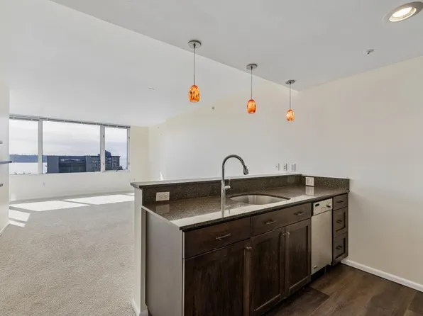 2600 2nd Ave APT 805, Seattle, WA 98121