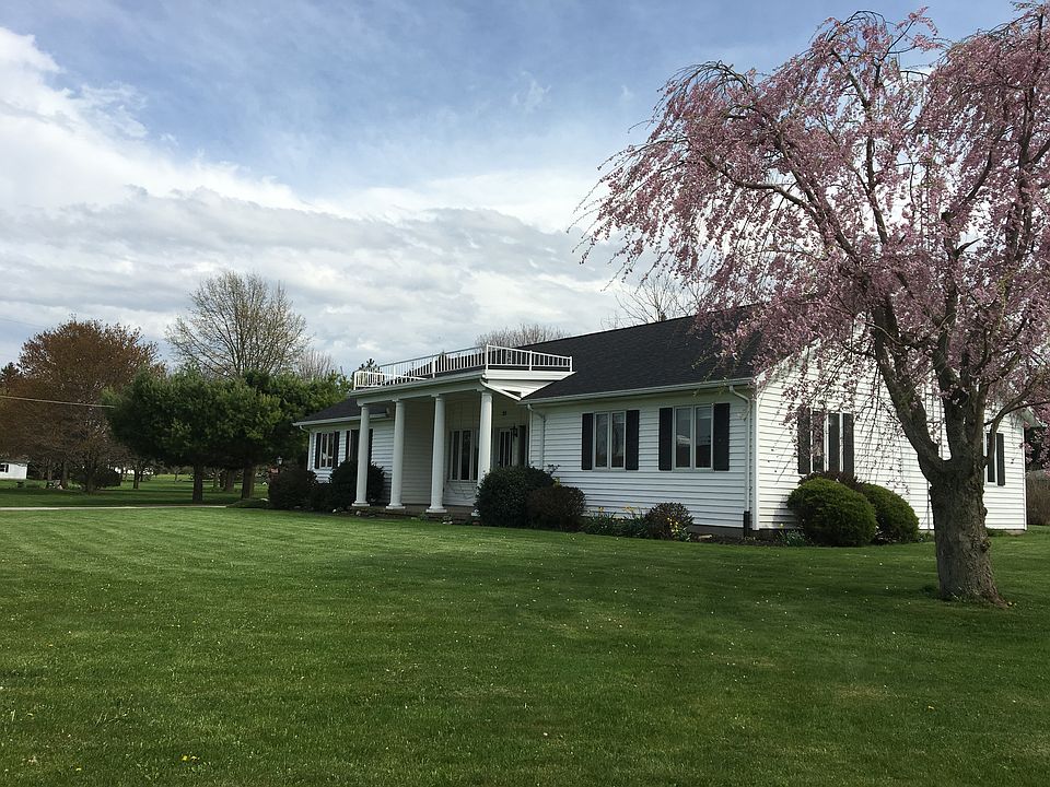 2nd image of 55 Clyde Ave