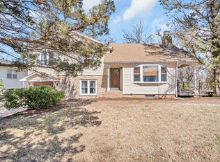 424 SE 6th St, Newton, KS 67114