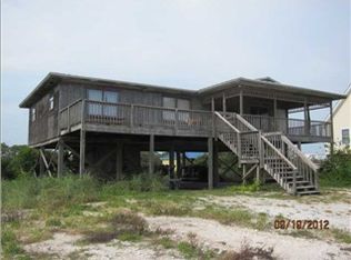 857 W Gorrie Dr, Eastpoint, FL 32328