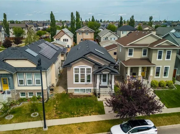 6 E Elgin Meadows Rd SE, Calgary, AB T2Z 0S1