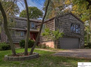 312 Basswood Ct, Bellevue, NE 68005