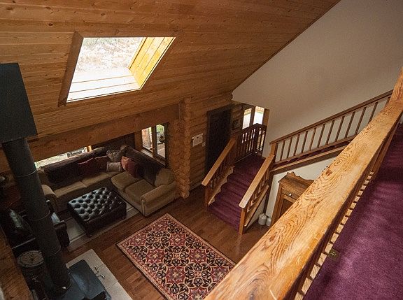 3rd image of 179 Willow Ln