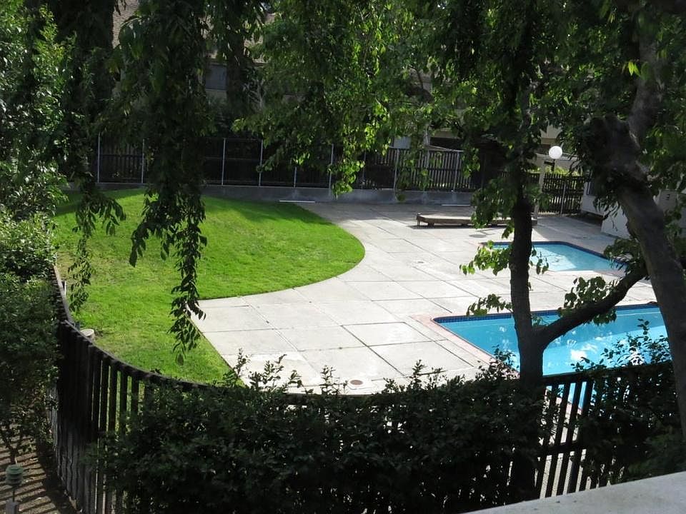 1st image of 970 Kiely Blvd Unit D