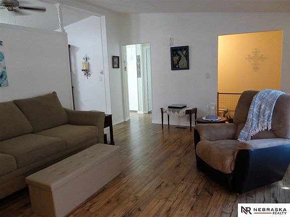 3rd image of 7316 Glenvale Dr
