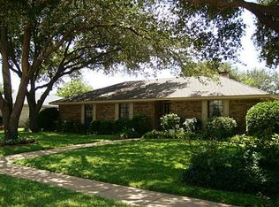 151 N Spring Creek Dr, Richardson, TX 75081