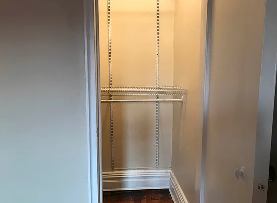 Rented by RealTegrity NY LLC | media 23