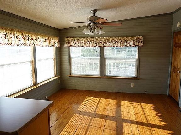 4th image of 9075 Westenbarger Dr