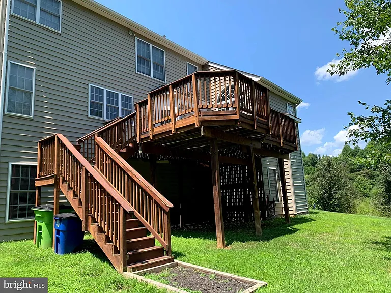 17090 Anns Brook Ct — Photo 14