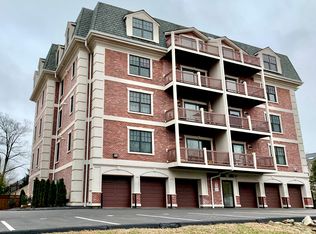 21 Seir Hill Rd APT 12, Norwalk, CT 06850