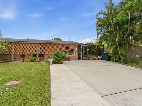 857 Palmetto St, Englewood, FL 34223