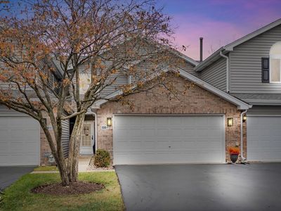 8300 Highpoint Cir UNIT F, Darien, IL, 60561