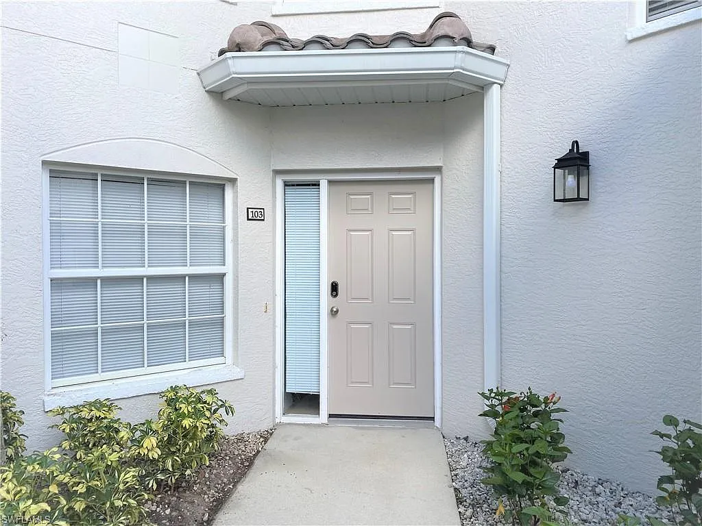 2 bed, 2.0 bath, 1282 sqft, $5,200 — Photo 4