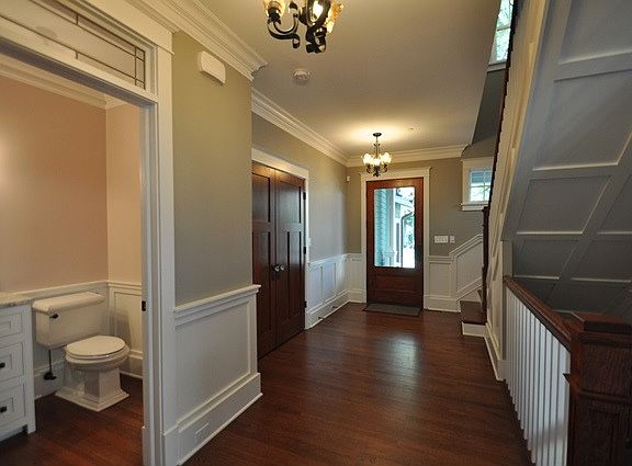 2nd image of 245 W Austin Ave