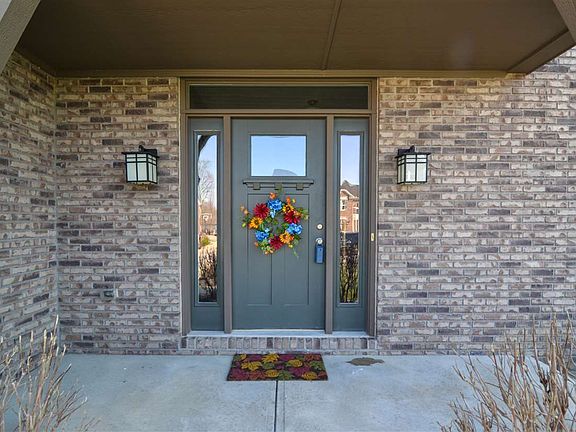 2nd image of 2815 Bentwood Dr