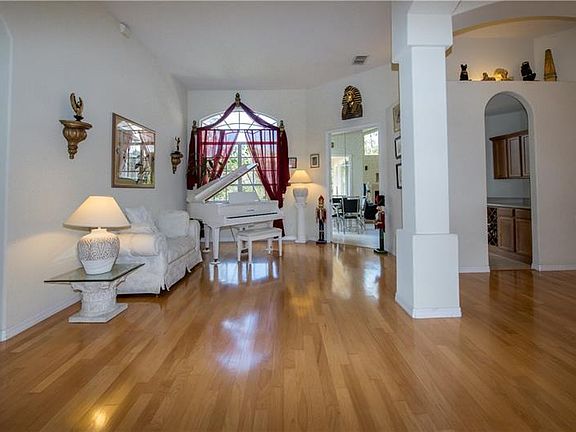 3rd image of 2890 Summer Swan Dr
