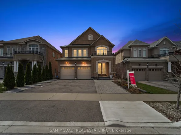 23 Chaumont Dr, Hamilton, ON L8J 0J9