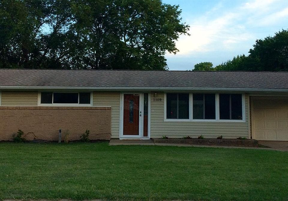 1st image of 1109 Fairway St