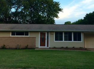 1109 Fairway St, Salina, KS 67401