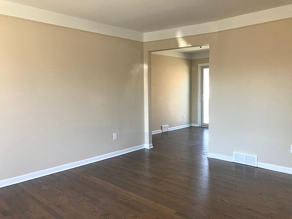 2nd image of 1244 Fontaine Ave