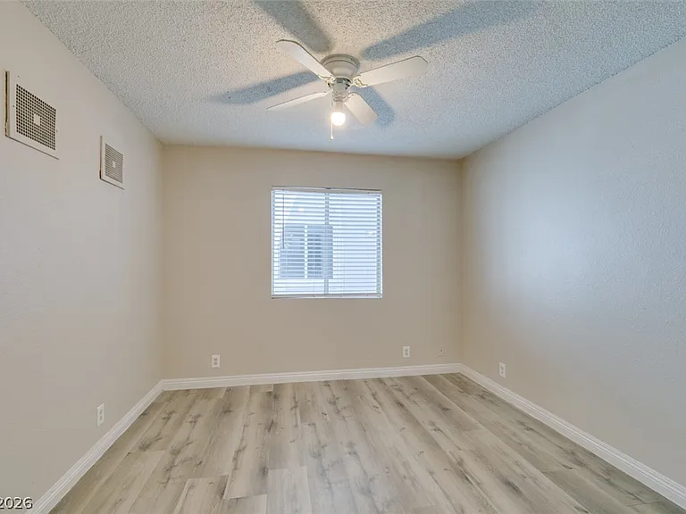 5806 Dodd St #D — Photo 23