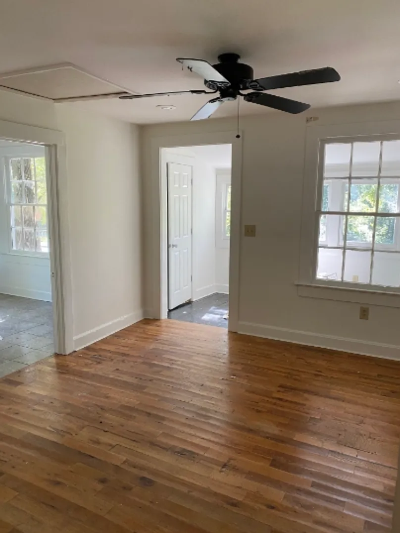 2 bed, 2.5 bath, 1152 sqft, $2,164 — Photo 3