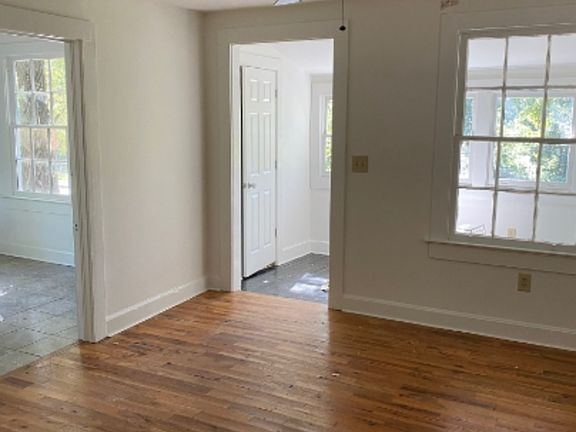 3rd image of 2176 S Lumpkin St