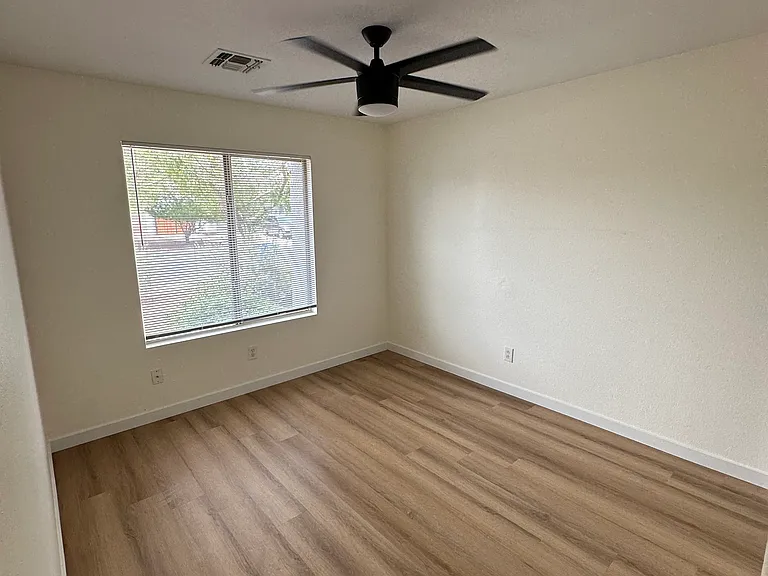 10335 E Idaho Ave — Photo 17
