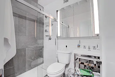 Rented by Urbane Brokerage